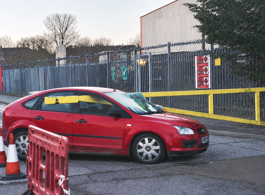 2015 The car was photographed outside Sita in Mitcham this morning - Processed